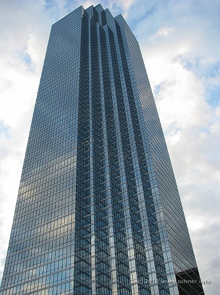 IMG_0054.jpg - Bank of America Building - guards everywhere and strictly no photos please!!!