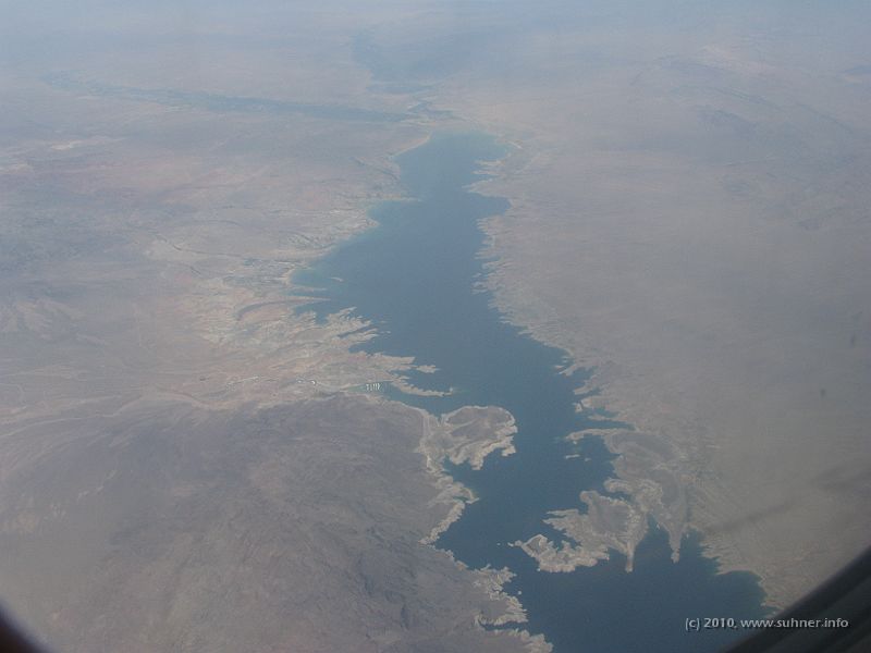 IMG_2021.JPG - A last glimpse of desert and water on my trip back to Denver...