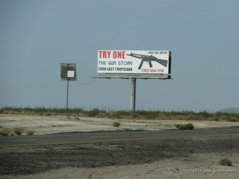 IMG_1968.JPG - But we are still in Utah - weaponry seems to be the most prominent leisure activity