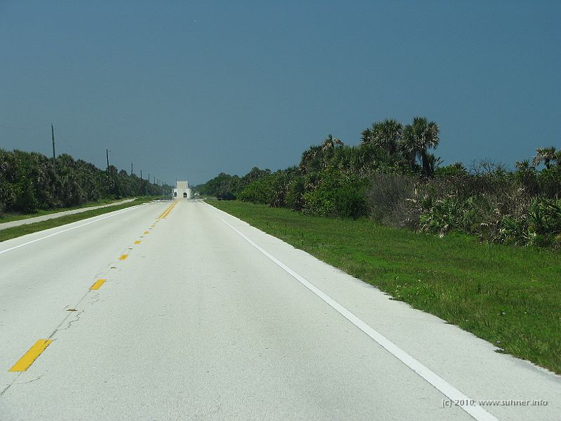 IMG_3045.JPG - ...and still a long way up to the Atlantic coast.